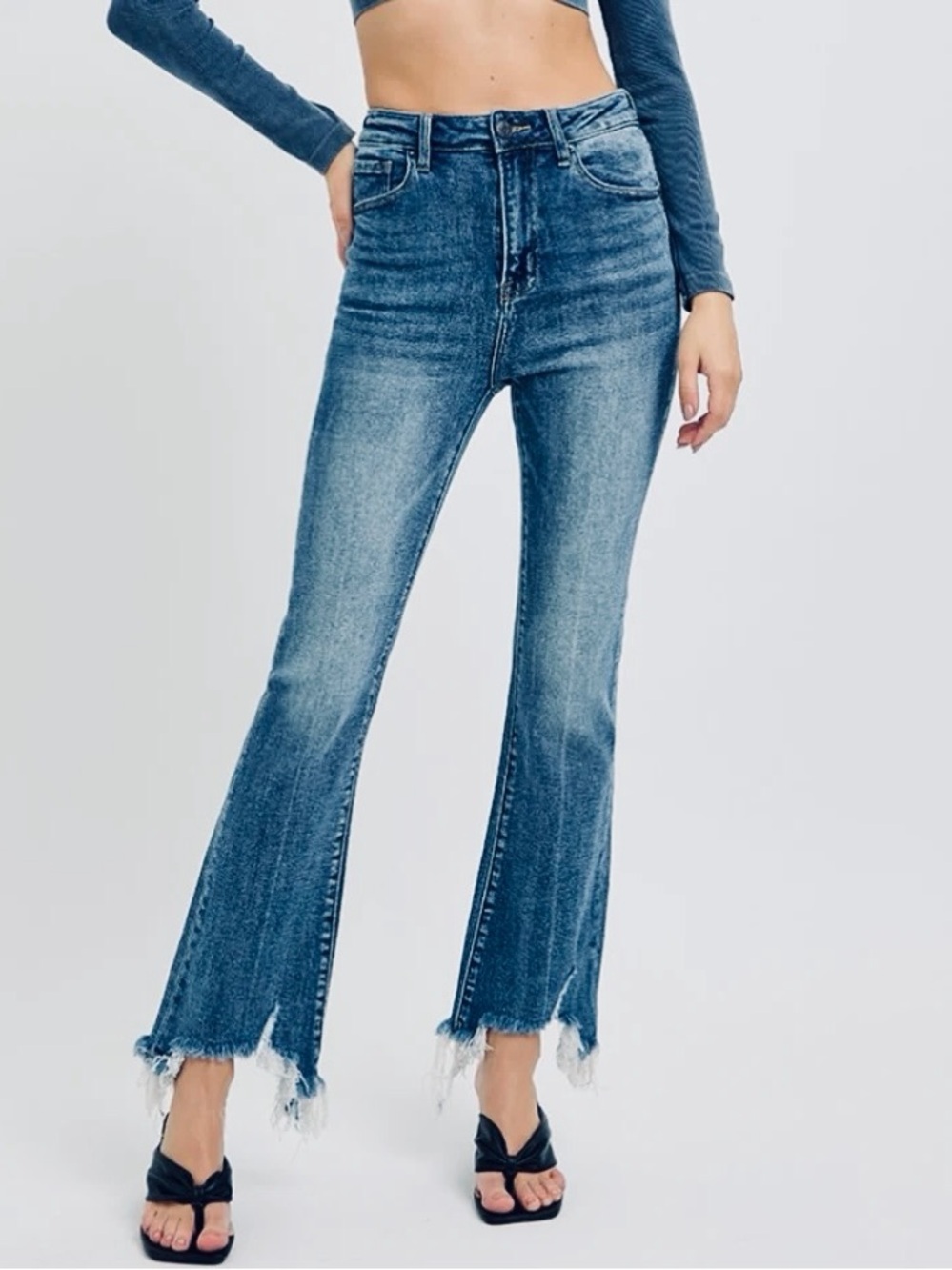 Risen High Rise Crop Flare Jeans Raw Frayed Hem Womens 11/30 RDP1059